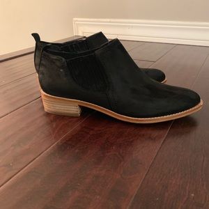 Aldo Suede Black booties